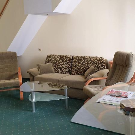 Spa Apartment Raisova Karlovy Vary Ngoại thất bức ảnh